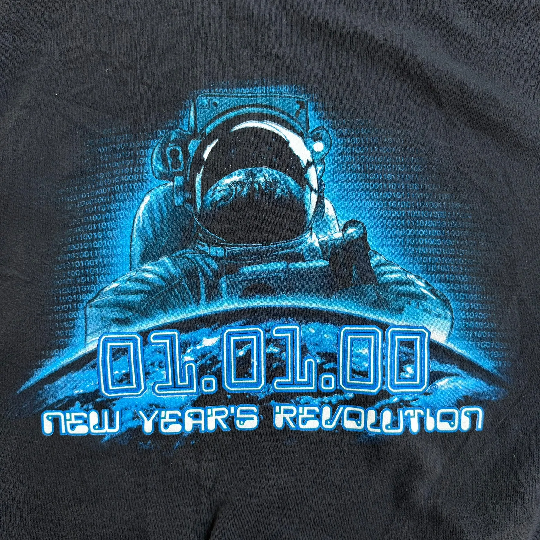 J- Vintage '00 CSA Astronaut New Year's Revolution Graphic Made In USA Crewneck - XL sold by HG Vintage product image thumbnail 2