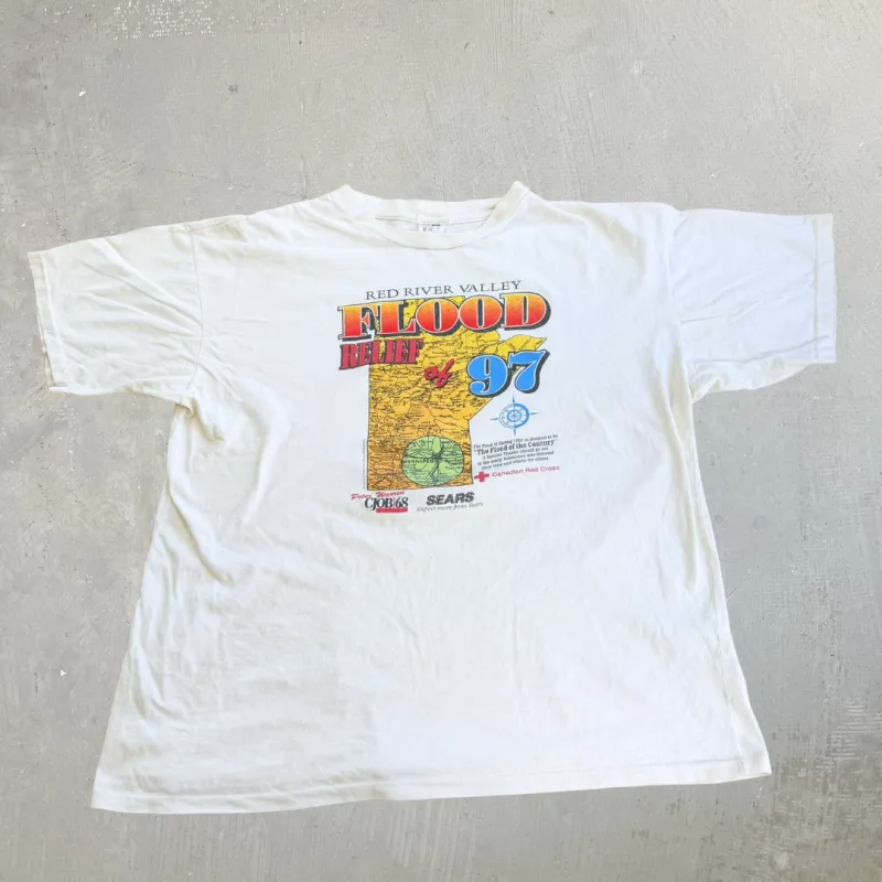 J- Vintage '97 Canadian Red Cross Red River Valley Flood Relief Graphic Single Stitch Tee - L made by HG Vintage