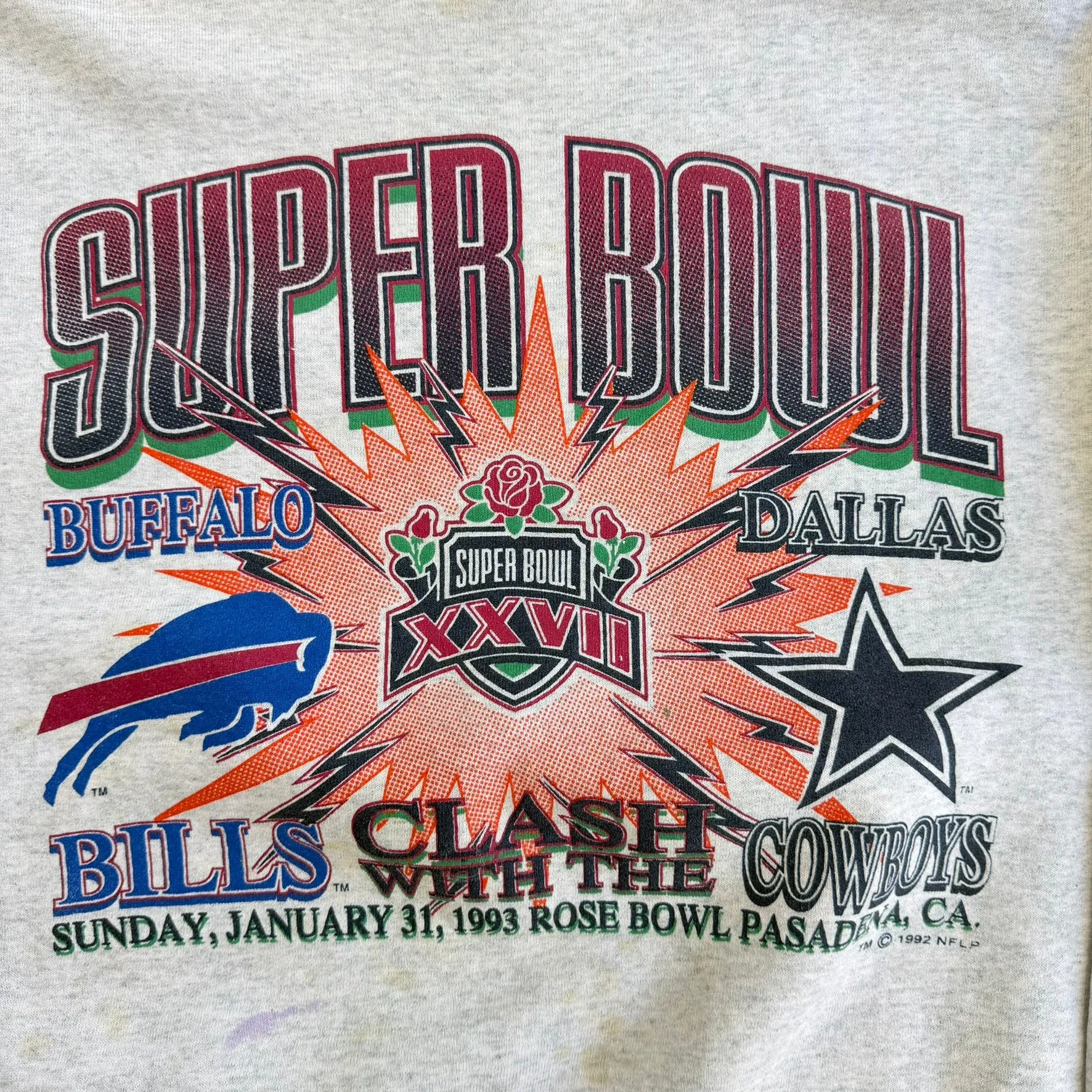 J- Vintage '93 NFL Super Bowl 27 Bills Clash With The Cowboys Graphic Made In USA Crewneck - L sold by HG Vintage product image thumbnail 2