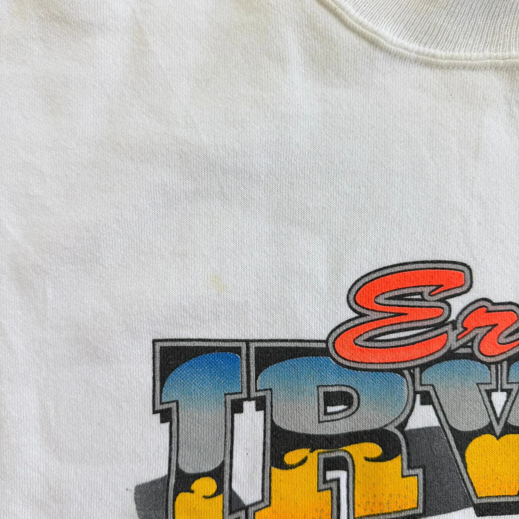 J- Vintage '94 Nascar Ernie Irvan Halvoline Car Graphic Crewneck - L sold by HG Vintage product image thumbnail 5