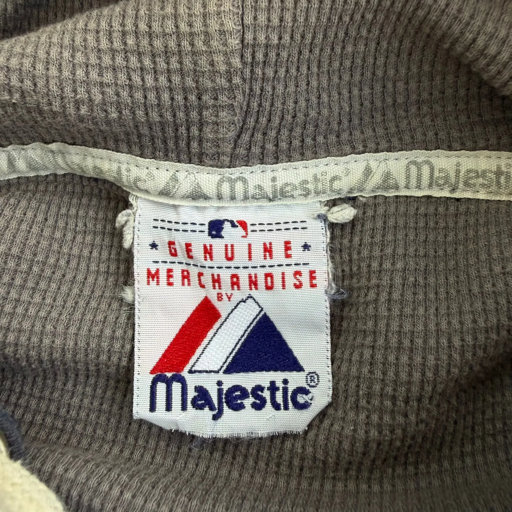 J- Vintage New York Yankees MLB Chenille Embroidered Logo Hoodie - XL sold by HG Vintage product image thumbnail 4