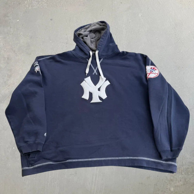 J- Vintage New York Yankees MLB Chenille Embroidered Logo Hoodie - XL made by HG Vintage