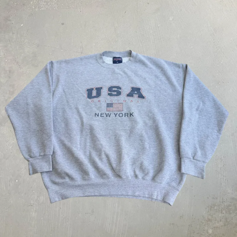 J- Vintage Jansport USA New York Original Graphic Crewneck - XL made by HG Vintage