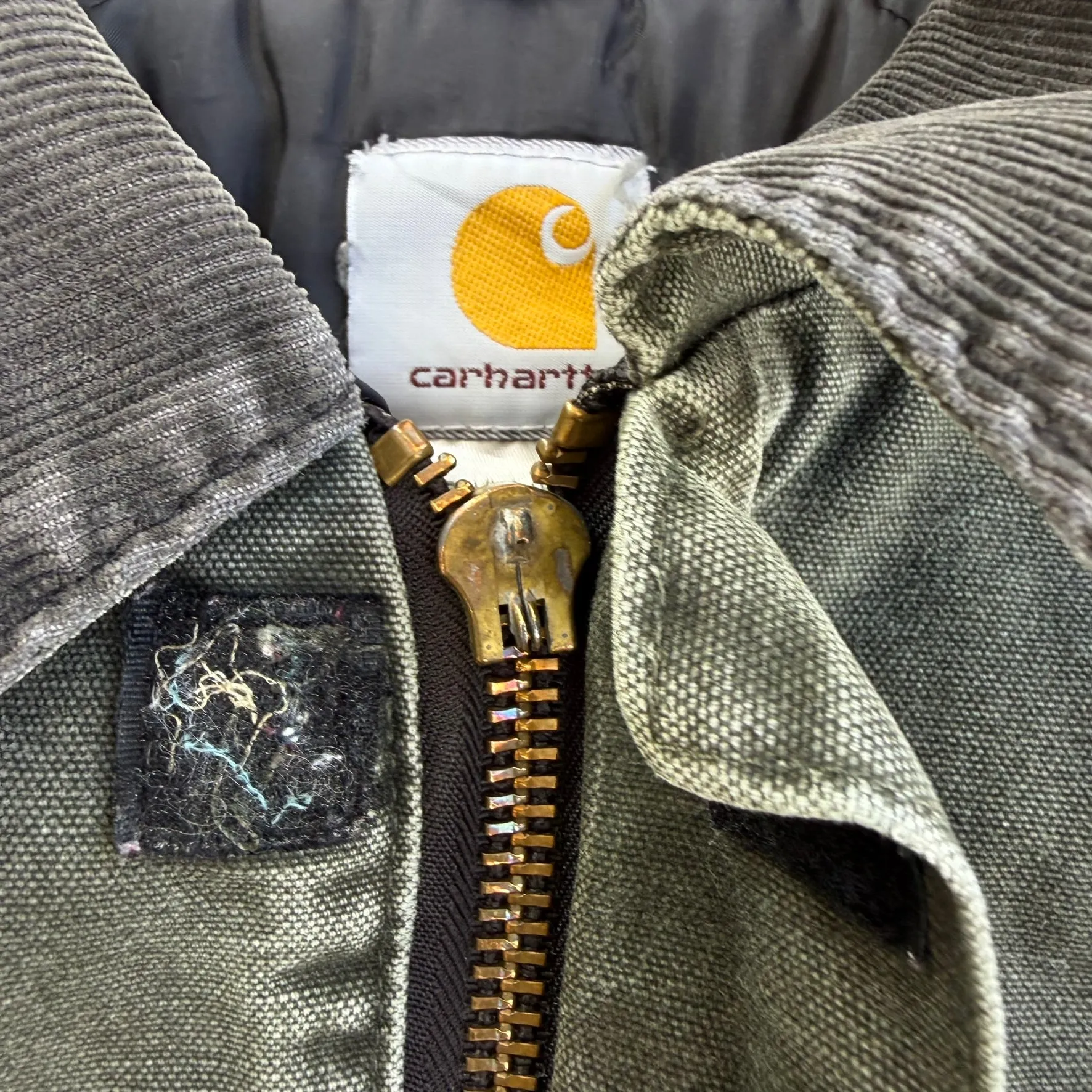 J- Vintage Carhartt Zip Up Collared Olive Green Workwear Jacket - XL sold by HG Vintage product image thumbnail 5