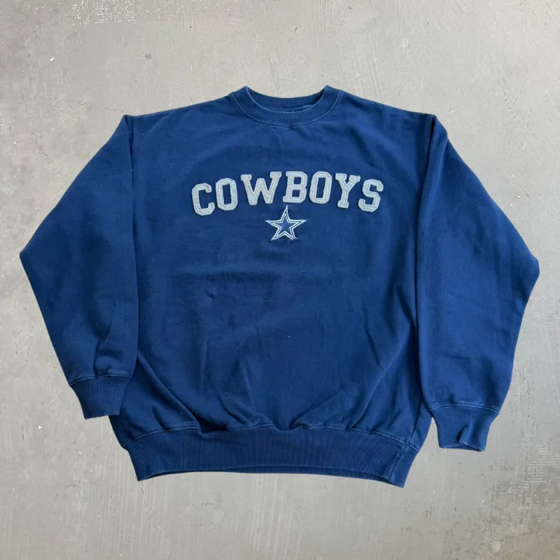 J- Vintage Dallas Cowboys NFL Embroidered Logo Crewneck - M made by HG Vintage