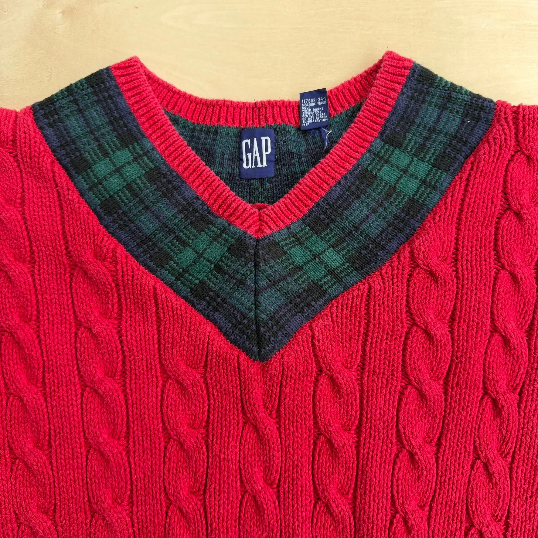 J- Vintage Gap Red & Plaid Green Pattern Knit Sweater - XL sold by HG Vintage product image thumbnail 3