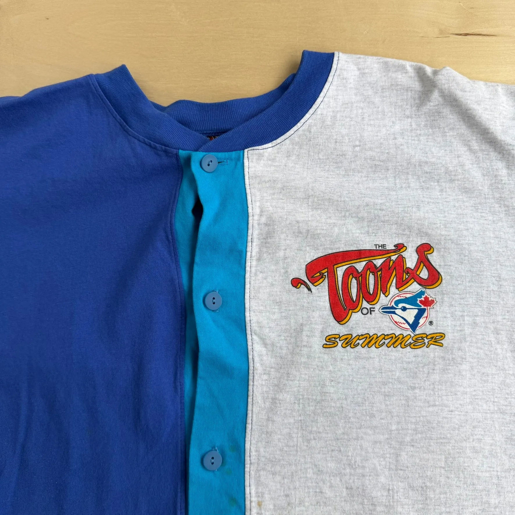 J- Vintage '94 Toronto Blue Jays MLB Looney Tunes Toons Of The Summer Baseball Jersey - XL sold by HG Vintage product image thumbnail 2