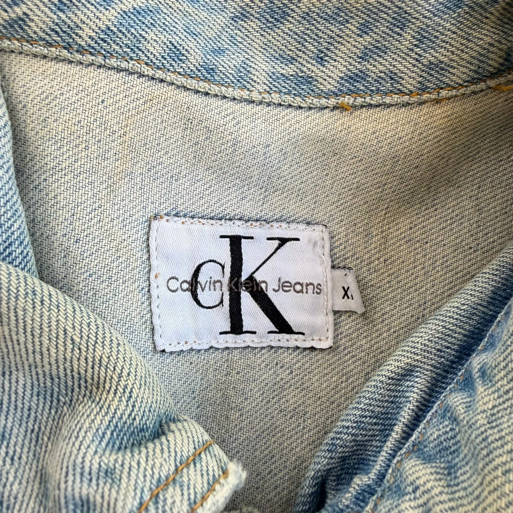 J- Vintage 90s Calvin Klein Jeans Light Wash Oversized Denim Jacket - XL sold by HG Vintage product image thumbnail 4