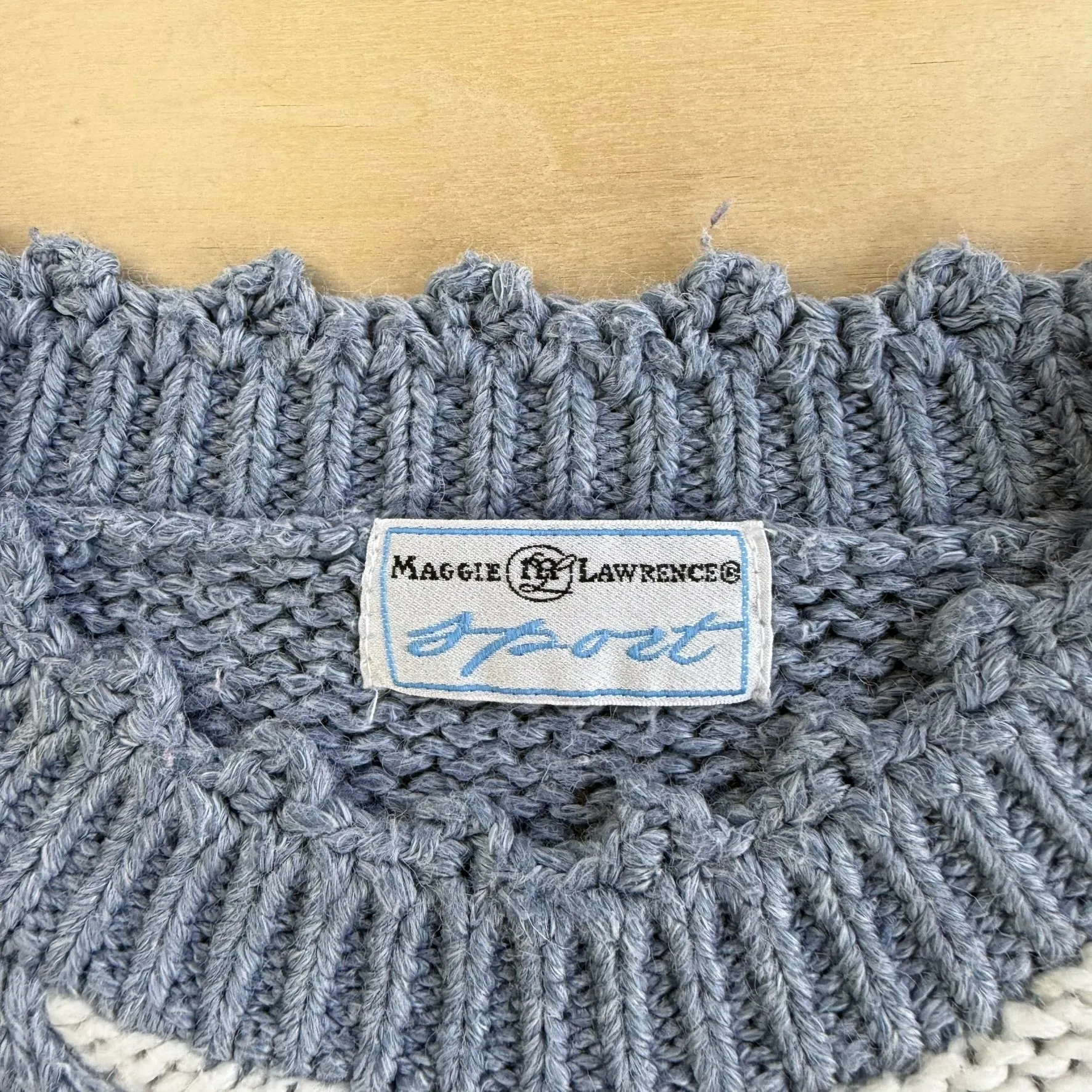 J- Vintage Maggie Lawrence Sport Patterned Knit Sweater - M sold by HG Vintage product image thumbnail 4