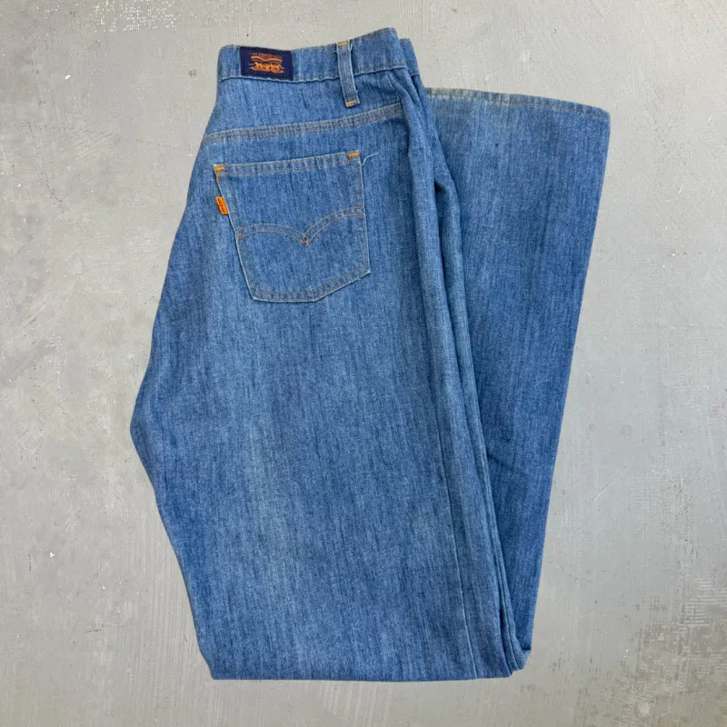 J- Vintage 70s/80s Levi’s Orange Tab Lightweight Denim Chambray Wide Leg Pants - 32x32 made by HG Vintage