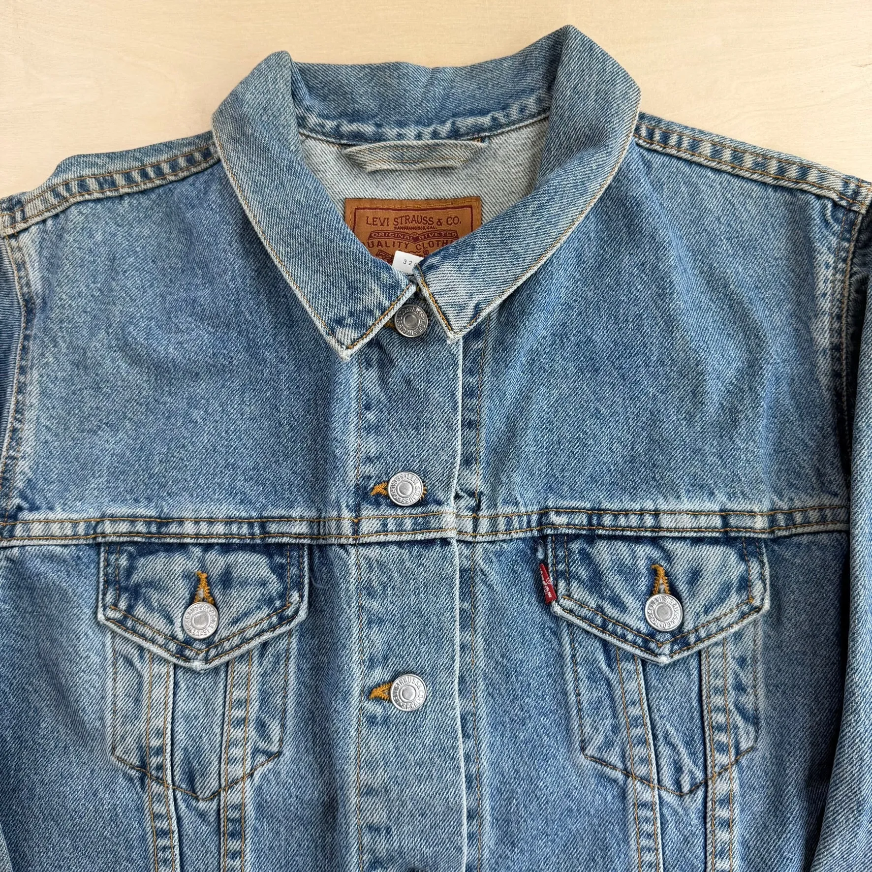 J- Vintage '95 Levi's 77597 Made In USA Trucker Denim Jacket - L sold by HG Vintage product image thumbnail 2