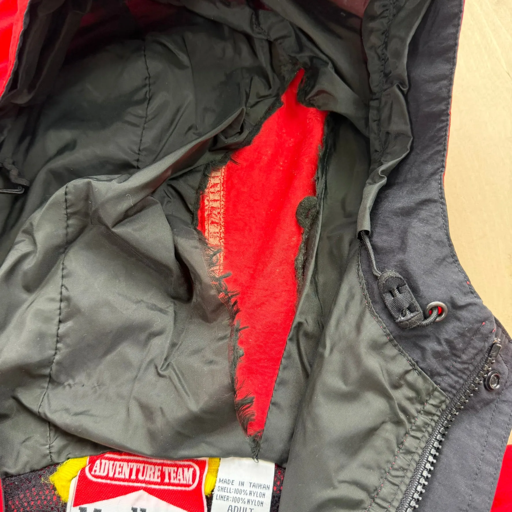 J- Vintage 90s Marlboro Adventure Team Light Weight Zip Up Jacket - XL sold by HG Vintage product image thumbnail 5