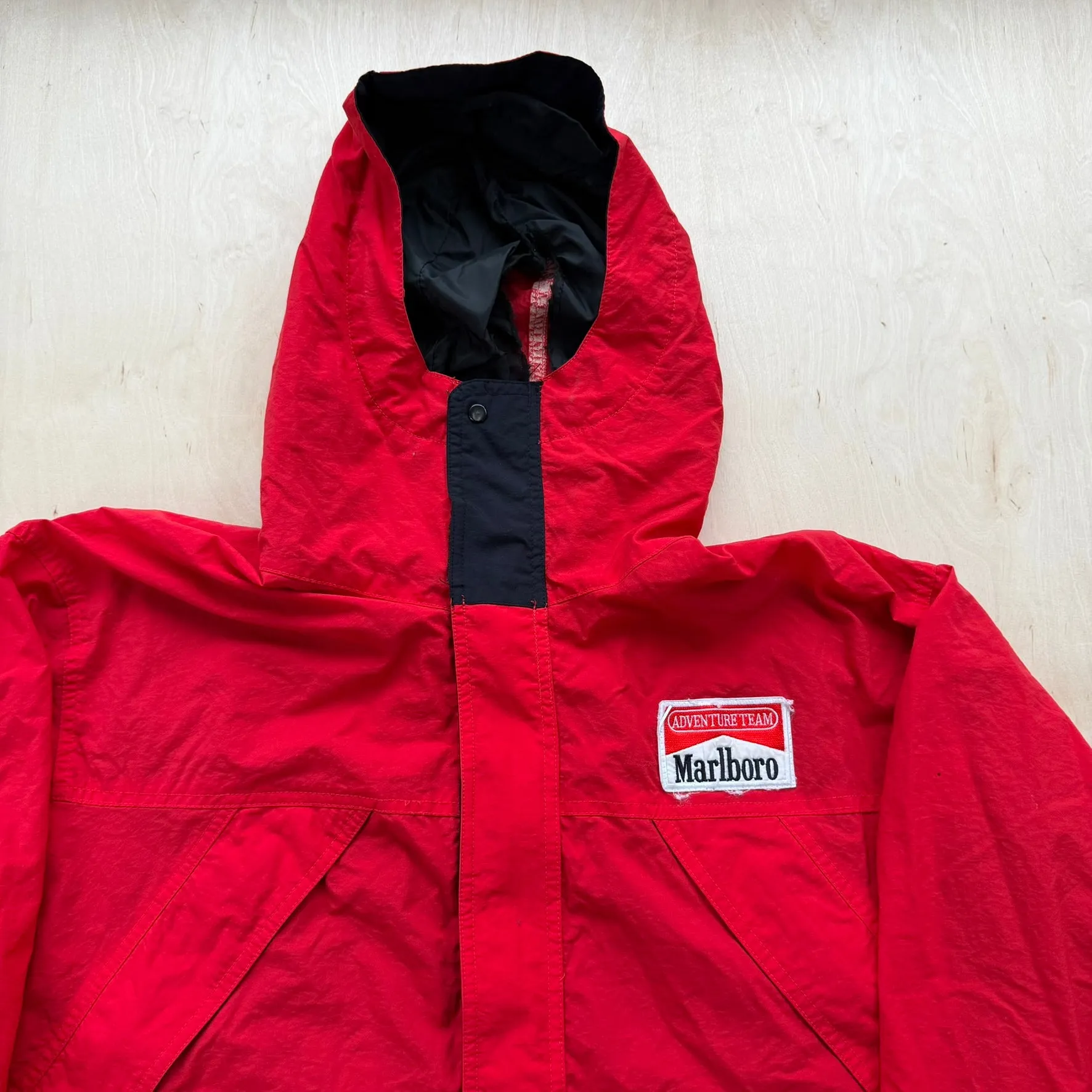 J- Vintage 90s Marlboro Adventure Team Light Weight Zip Up Jacket - XL sold by HG Vintage product image thumbnail 2