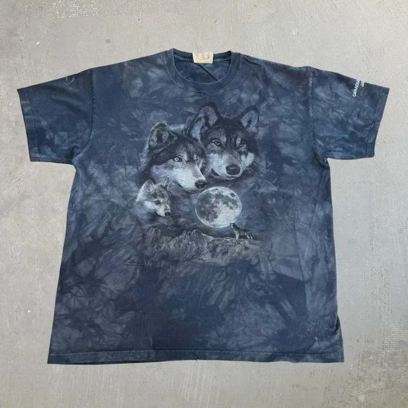 J- Vintage '05 The Mountain Jasper Canadian Rockies Wolves & Moon Graphic Tee -L made by HG Vintage