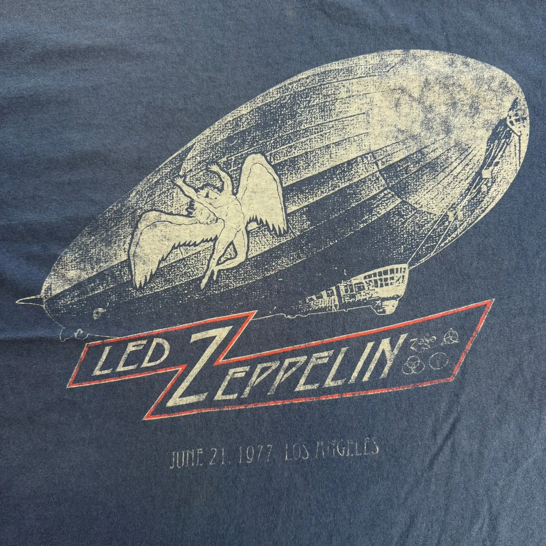 J- '11 Led Zeppelin Reprint 1977 Los Angeles Concert Zeppelin Graphic Tee - XL sold by HG Vintage product image thumbnail 2