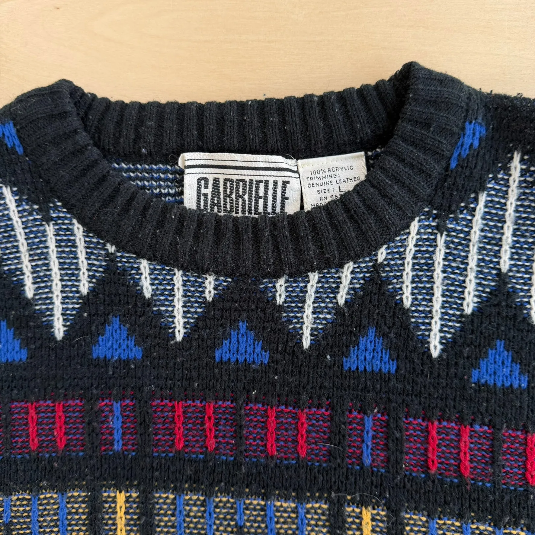 J- Vintage Gabrielle Patterned Knit Sweater - L sold by HG Vintage product image thumbnail 2