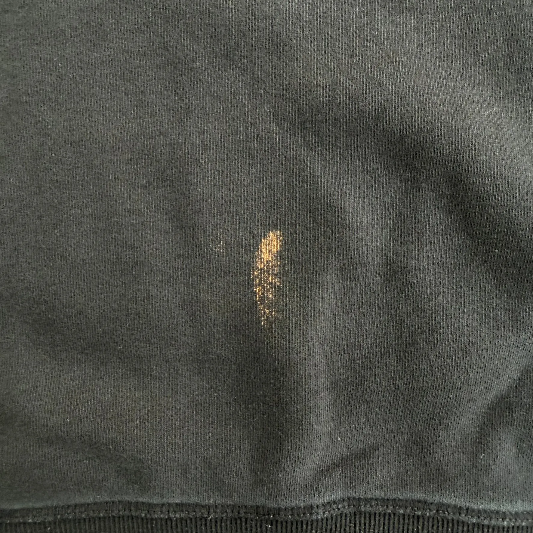 J- Bootleg Burberry Embroidered Cities Skyline Crewneck - 2XL (fits L) sold by HG Vintage product image thumbnail 4