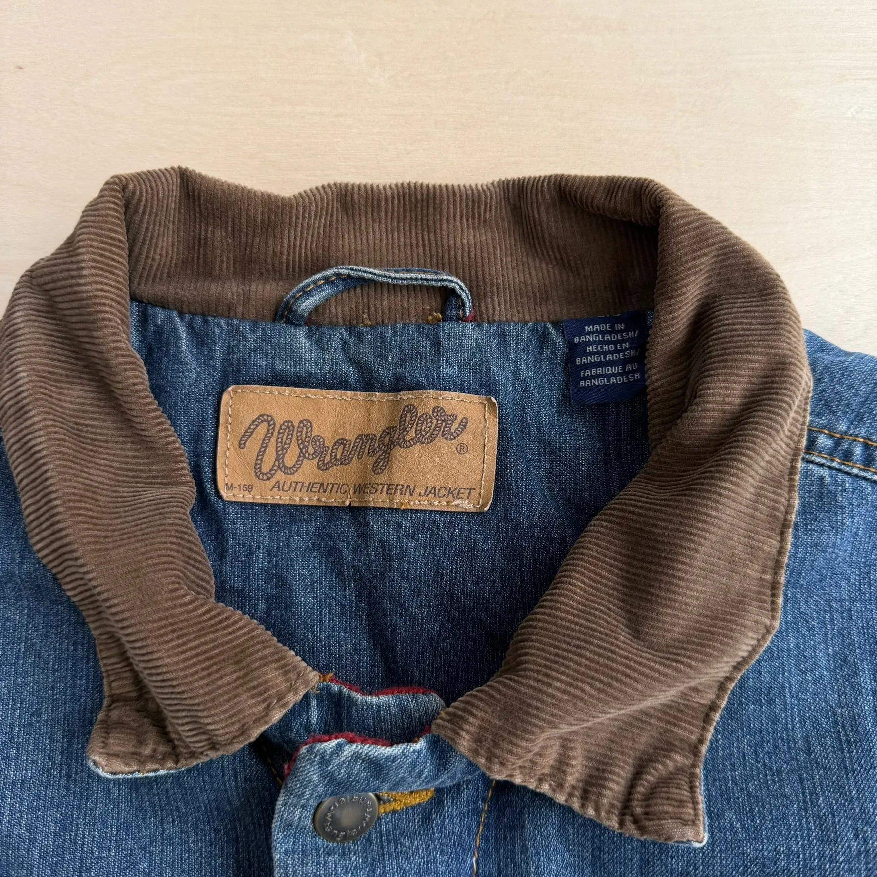 J- Vintage Wrangler Western Plaid Blanket Lined Denim Jacket - L sold by HG Vintage product image thumbnail 5