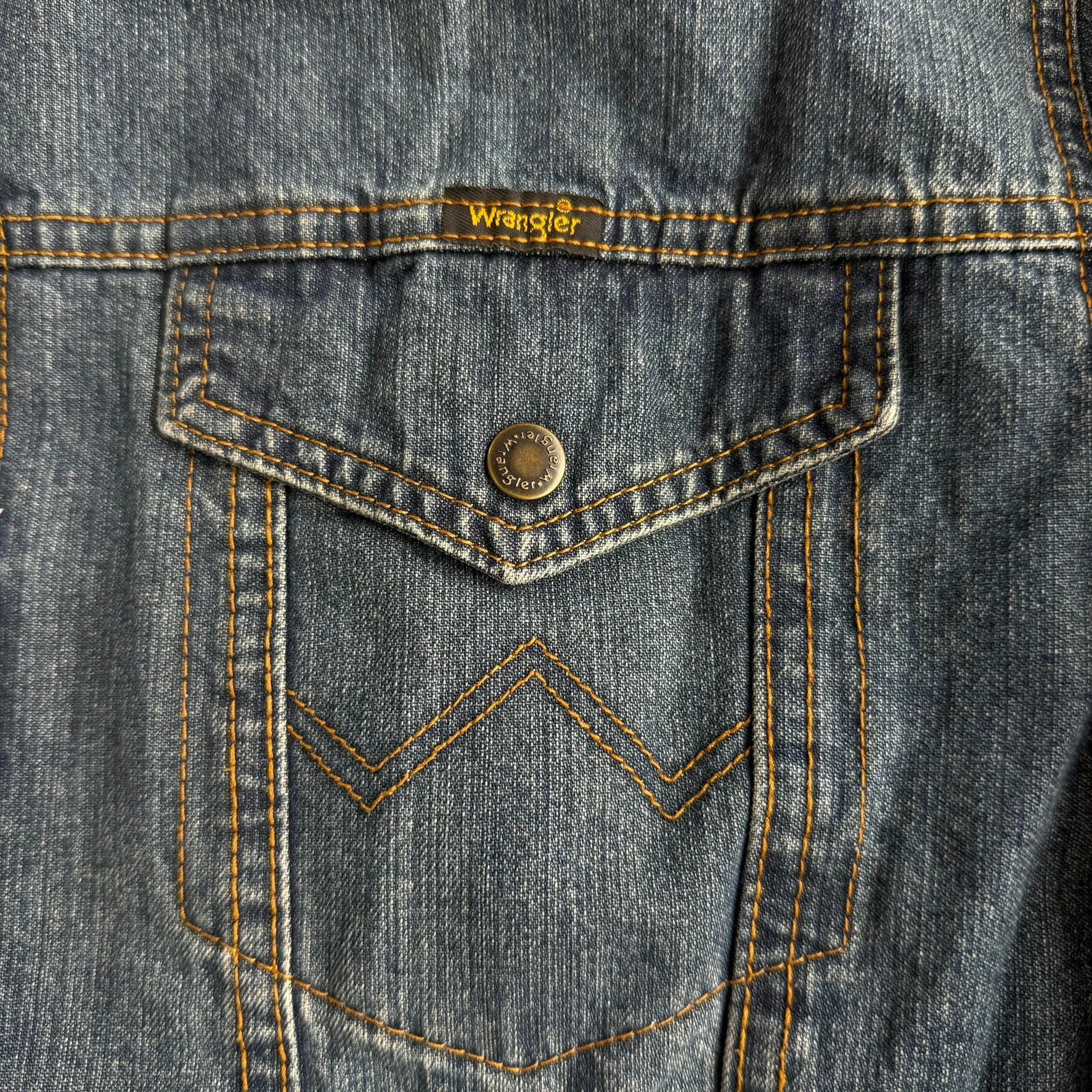 J- Vintage Wrangler Western Plaid Blanket Lined Denim Jacket - L sold by HG Vintage product image thumbnail 3