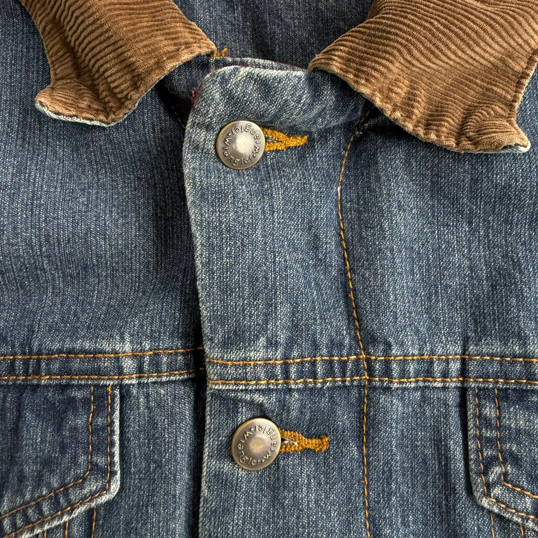 J- Vintage Wrangler Western Plaid Blanket Lined Denim Jacket - L sold by HG Vintage product image thumbnail 4