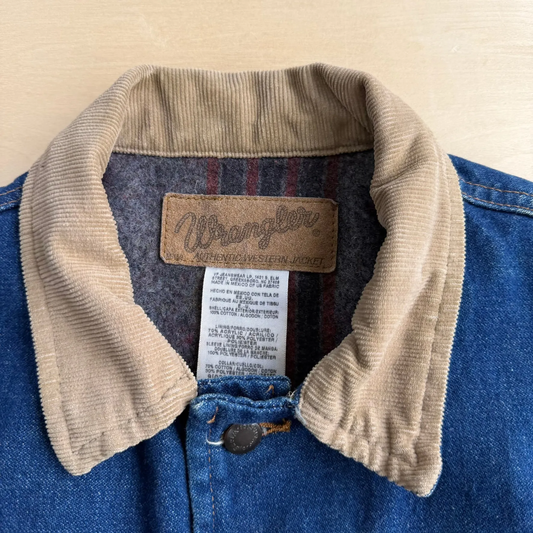 J- Vintage Wrangler Western Blanket Lined Denim Jacket - 44L (fits XL) sold by HG Vintage product image thumbnail 3