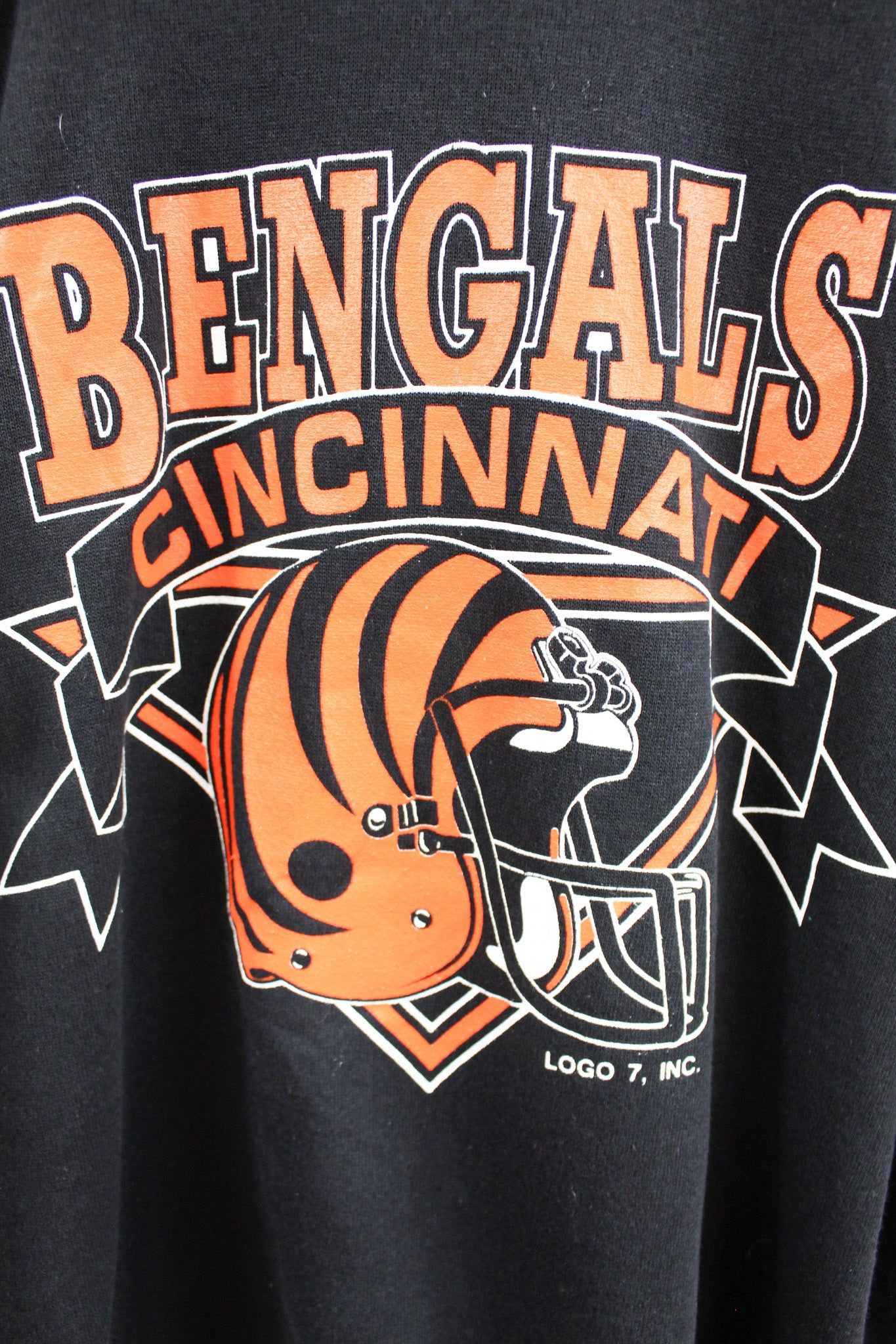 Logo 7 NFL Cincinnati Bengals Helmet Graphic Crewneck sold by HG Vintage product image thumbnail 2