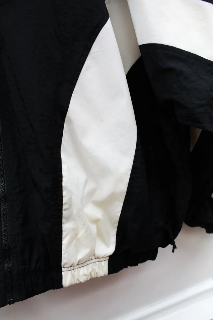 Z - Vintage 90s Nike The Tiger Pride Band Nylon Windbreaker sold by HG Vintage product image thumbnail 3