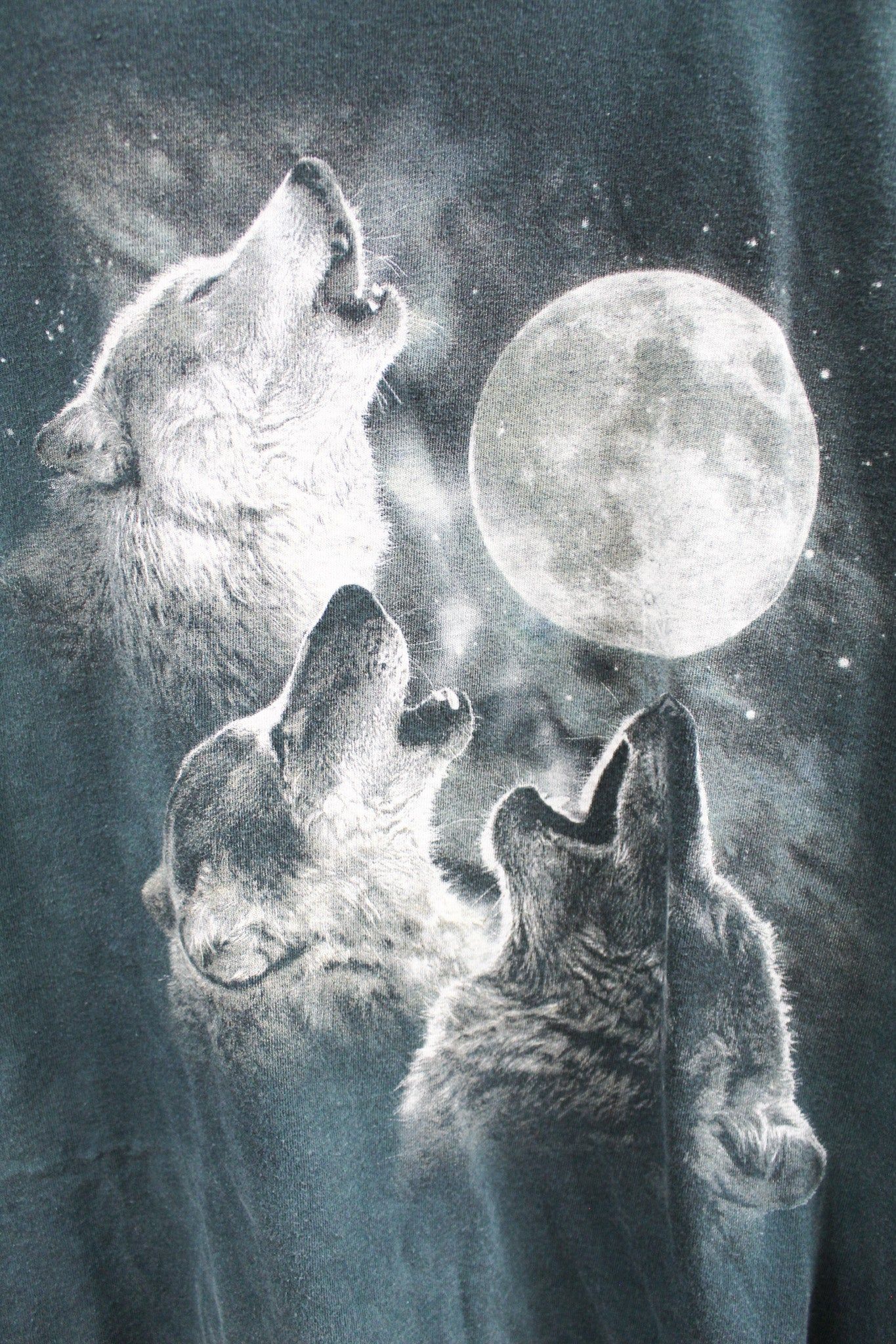 Vintage Wolves & Moon Graphic Tee sold by HG Vintage product image thumbnail 2
