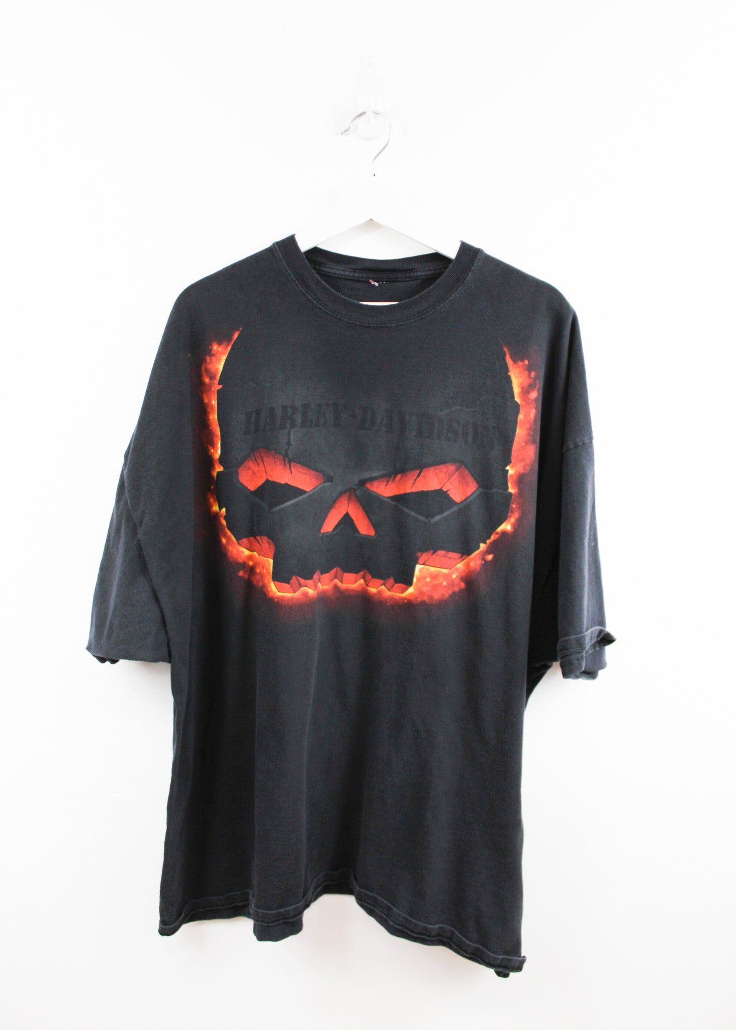 Vintage 2007 Harley Davidson Pittsburgh Fire Skull Tee sold by HG Vintage