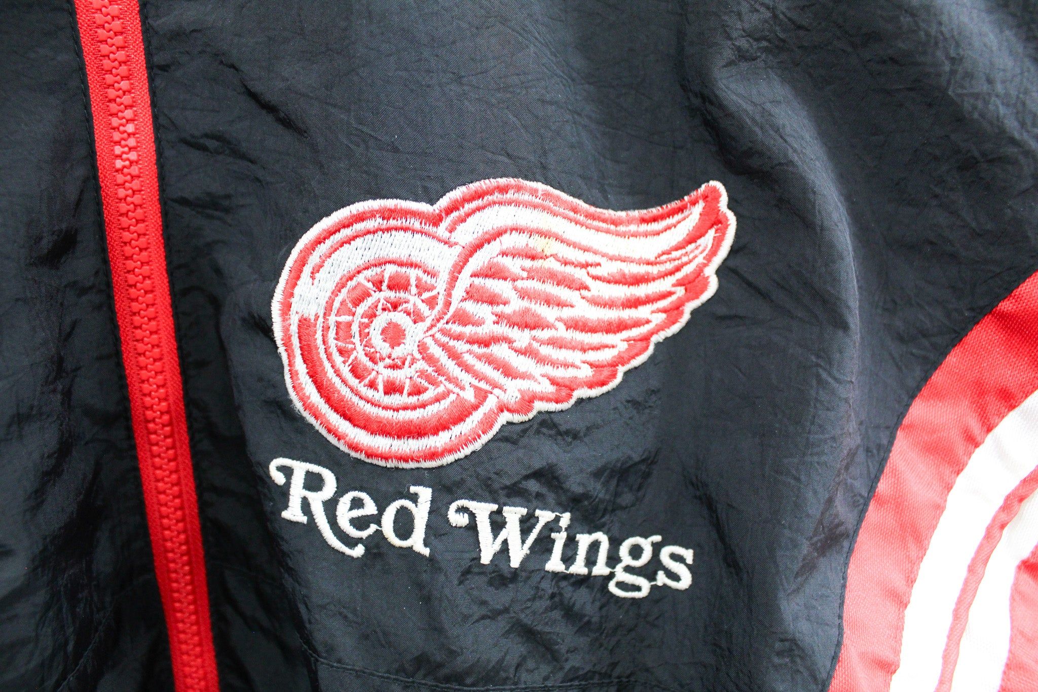 Vintage Starter NHL Detroit Red Wings Windbreaker Jacket sold by HG Vintage product image thumbnail 2