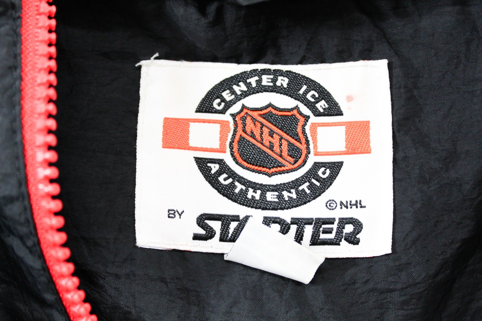 Vintage Starter NHL Detroit Red Wings Windbreaker Jacket sold by HG Vintage product image thumbnail 3