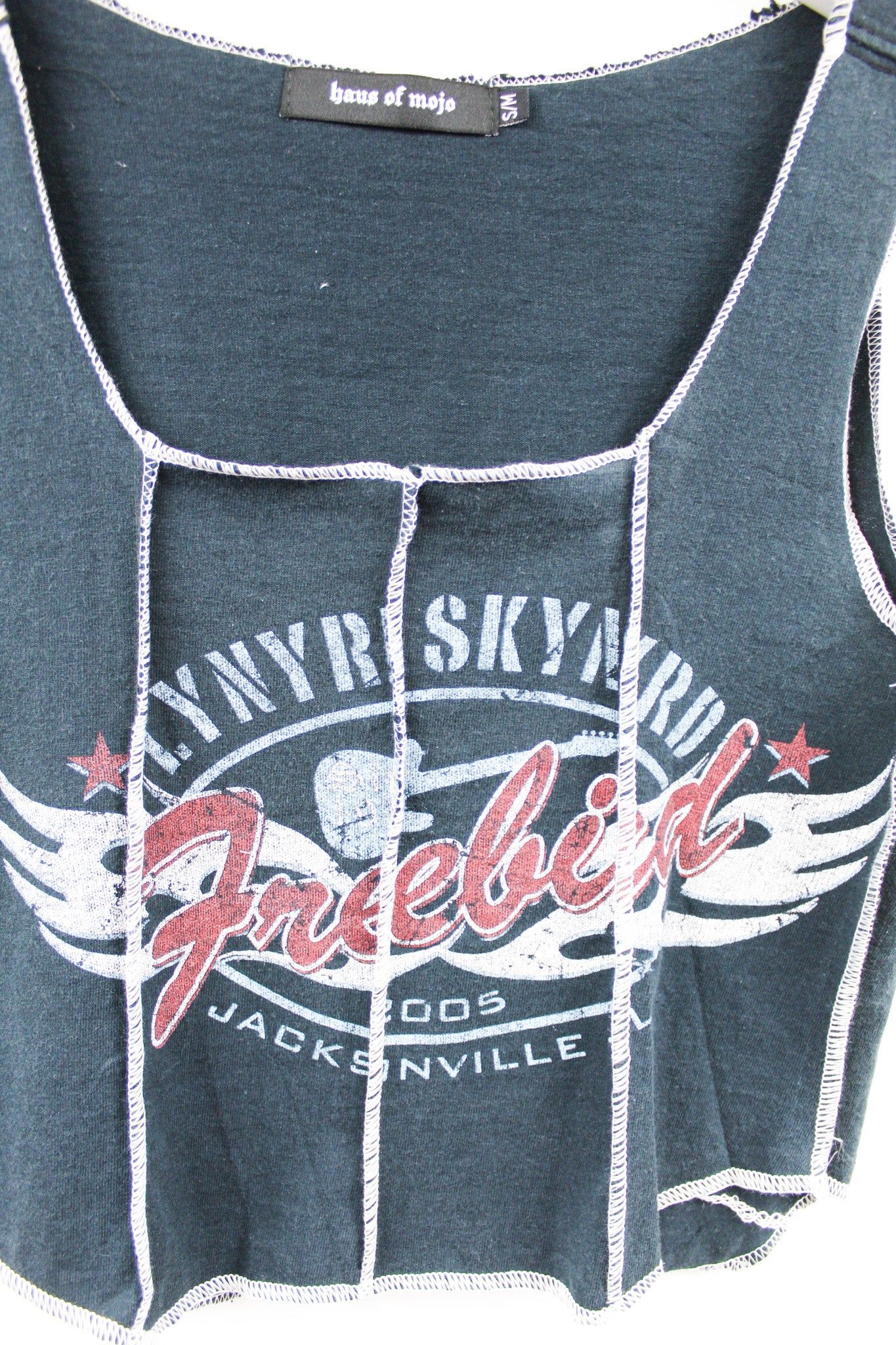 Haus Of Mojo Reworked Vintage Lynyrd Skynyrd Jacksonville 2005 Double Stitch Crop Top sold by HG Vintage product image thumbnail 2