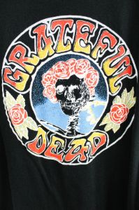 Grateful Dead Roses & Logo Bootleg Tee sold by HG Vintage