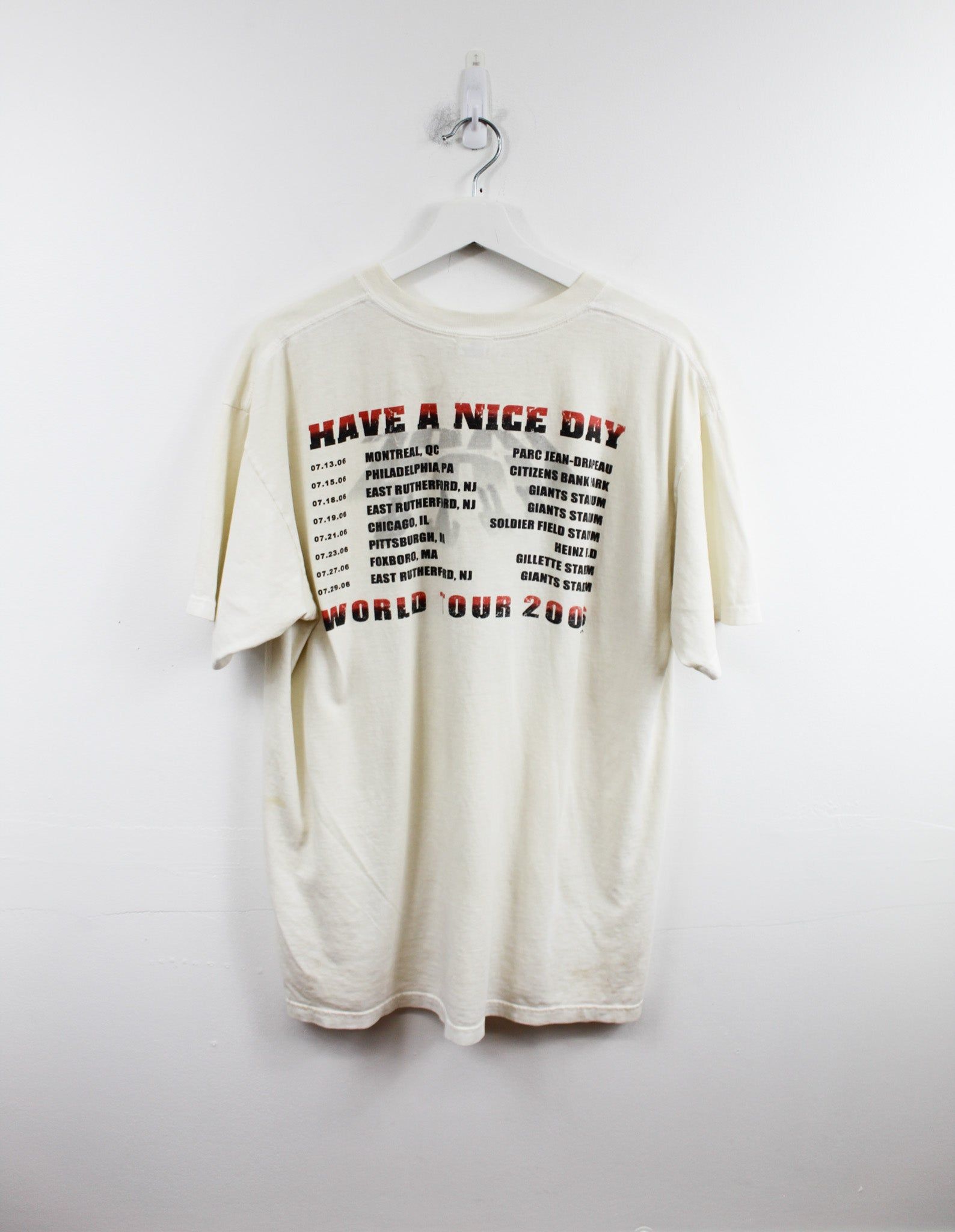 Bon Jovi 06' World Tour Picture Tee sold by HG Vintage product image thumbnail 3