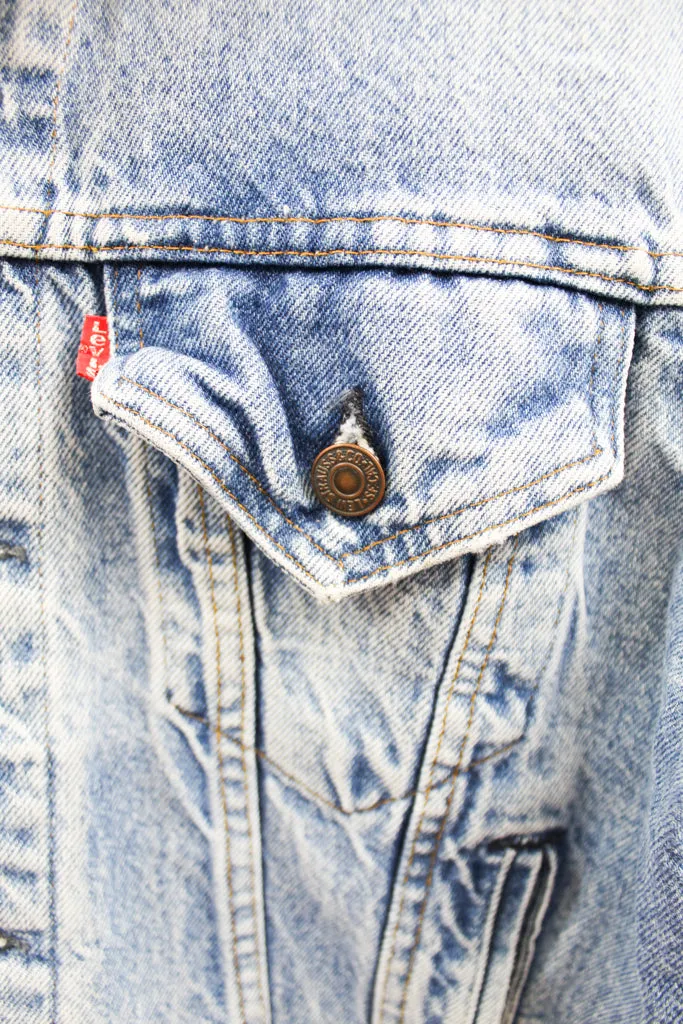 Z - Vintage Levi's Denim Jacket 71056 0214 sold by HG Vintage product image thumbnail 2