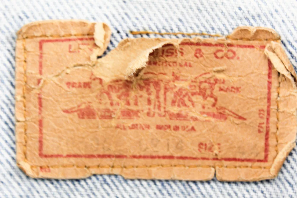 Z - Vintage Levi's Denim Jacket 71056 0214 sold by HG Vintage product image thumbnail 3