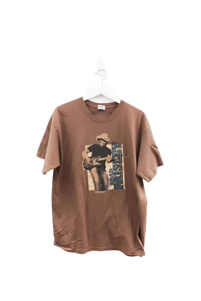 Z - Vintage Hershey's Present Brad Paisley The Paisley Party Tour Tee sold by HG Vintage