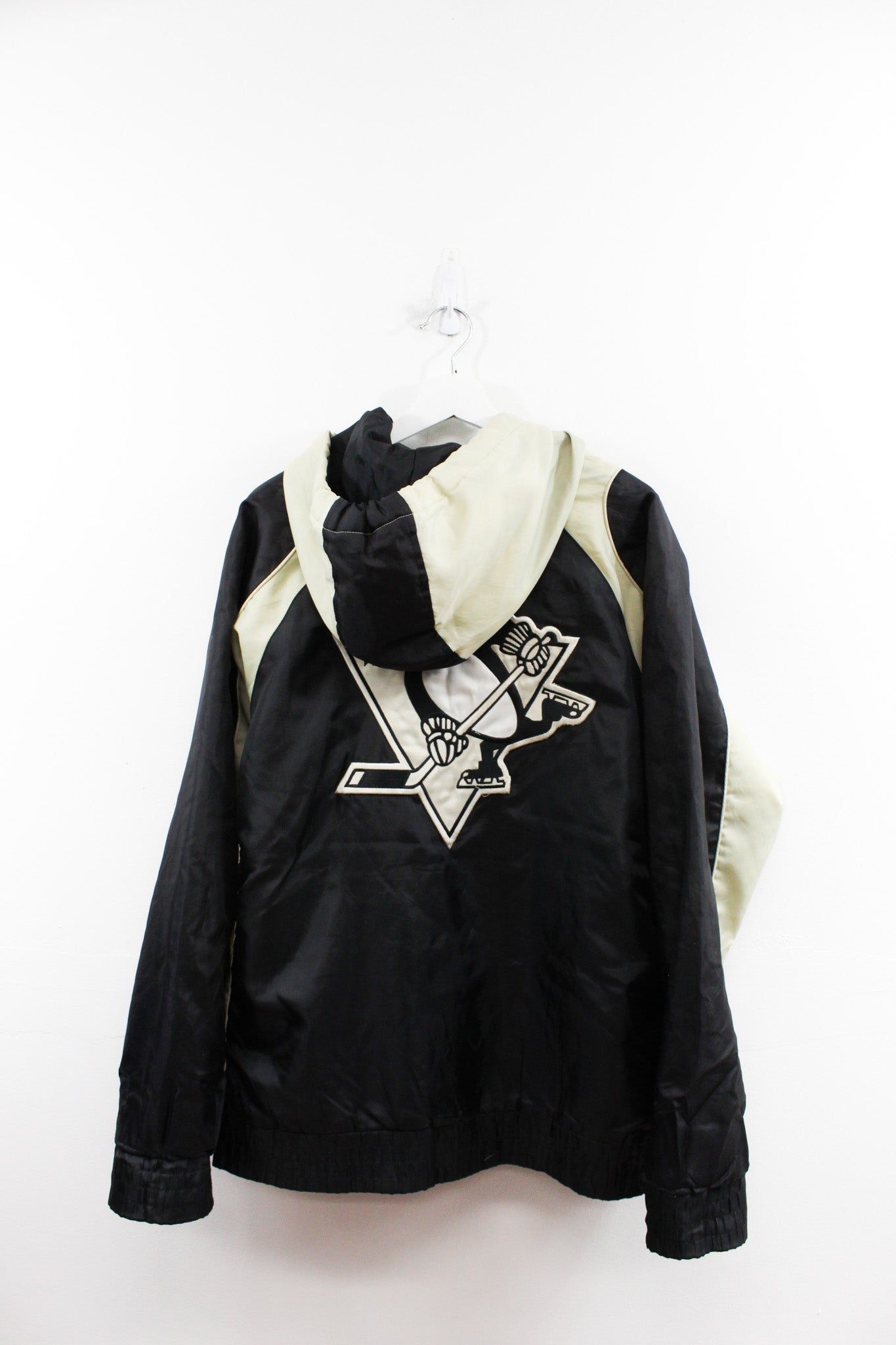 Vintage NHL Pittsburgh Penguins Winter Jacket sold by HG Vintage product image thumbnail 3