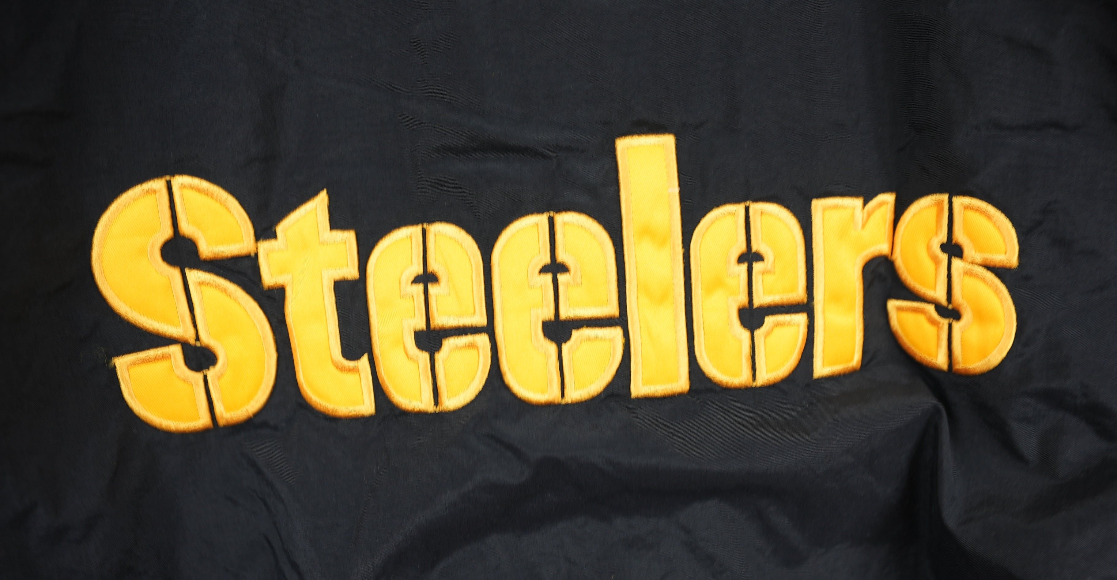 Pittsburgh Steelers Starter Embroidered Pullover Windbreaker Jacket sold by HG Vintage product image thumbnail 4