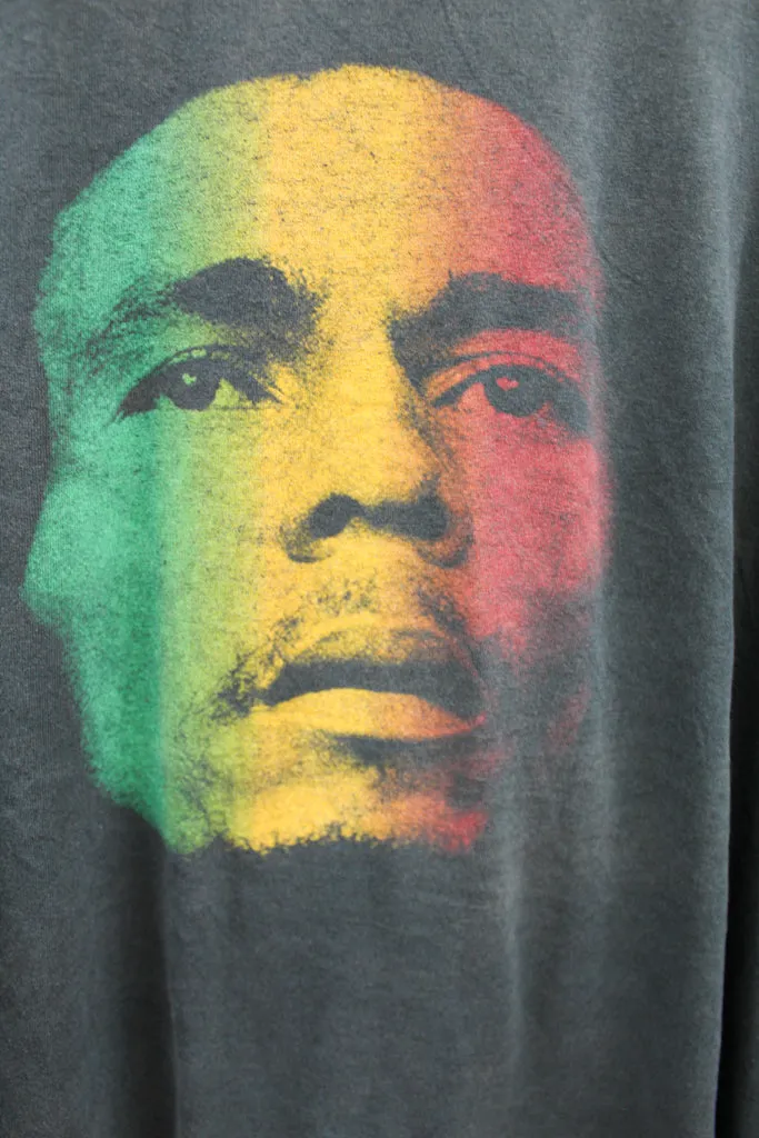 Z - Vintage 1999 Zion Apparel Bob Marley Jamaican Flag Face Graphic Tee sold by HG Vintage product image thumbnail 2