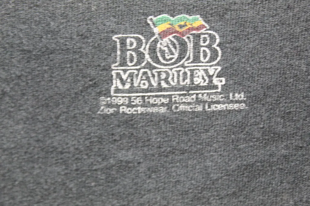 Z - Vintage 1999 Zion Apparel Bob Marley Jamaican Flag Face Graphic Tee sold by HG Vintage product image thumbnail 5