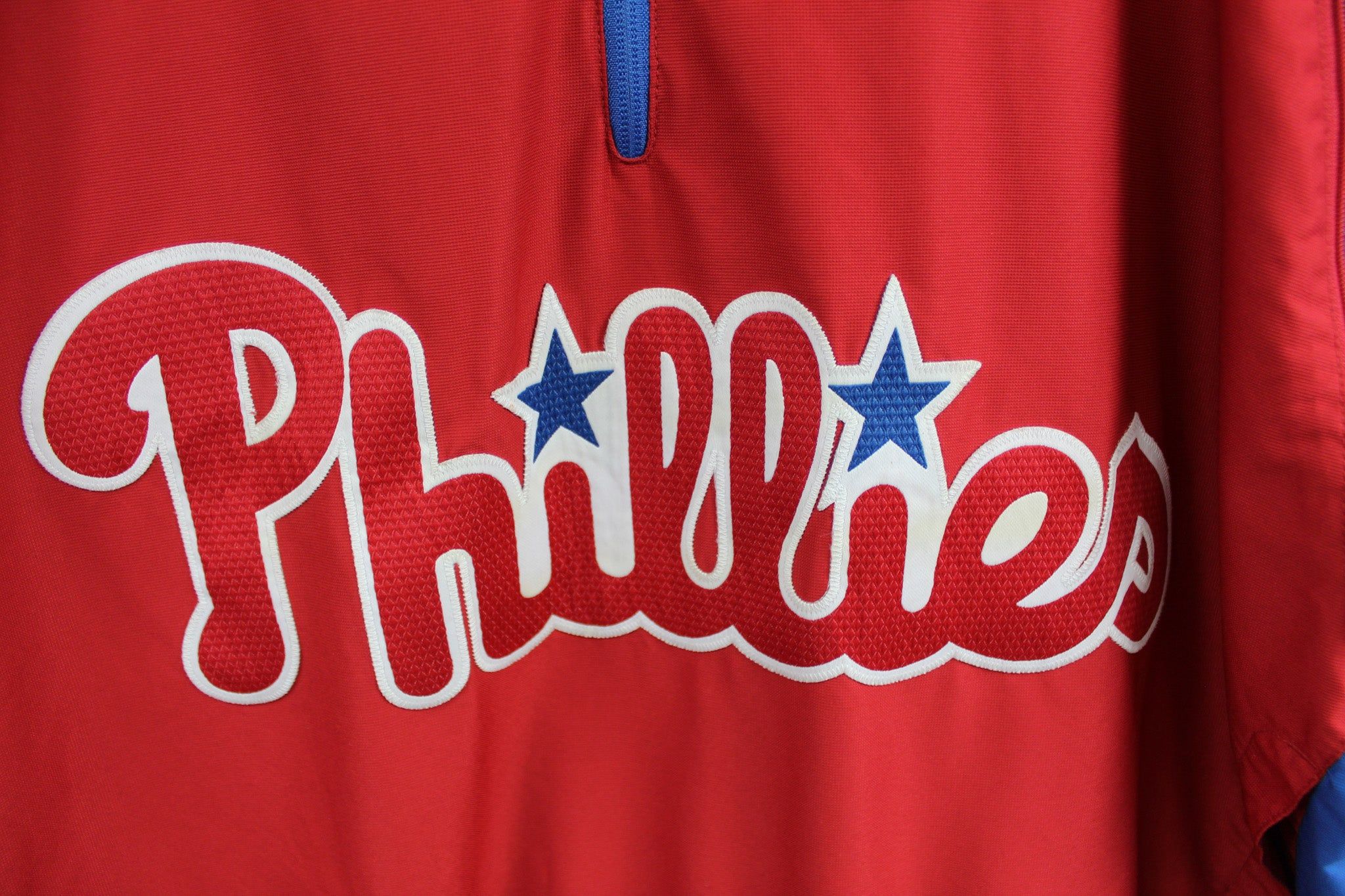 MLB Philadelphia Phillies Short Sleeve Windbreaker sold by HG Vintage product image thumbnail 2