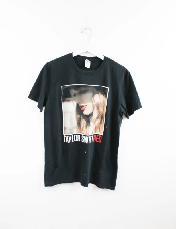 Taylor Swift Red Picture Tee sold by HG Vintage