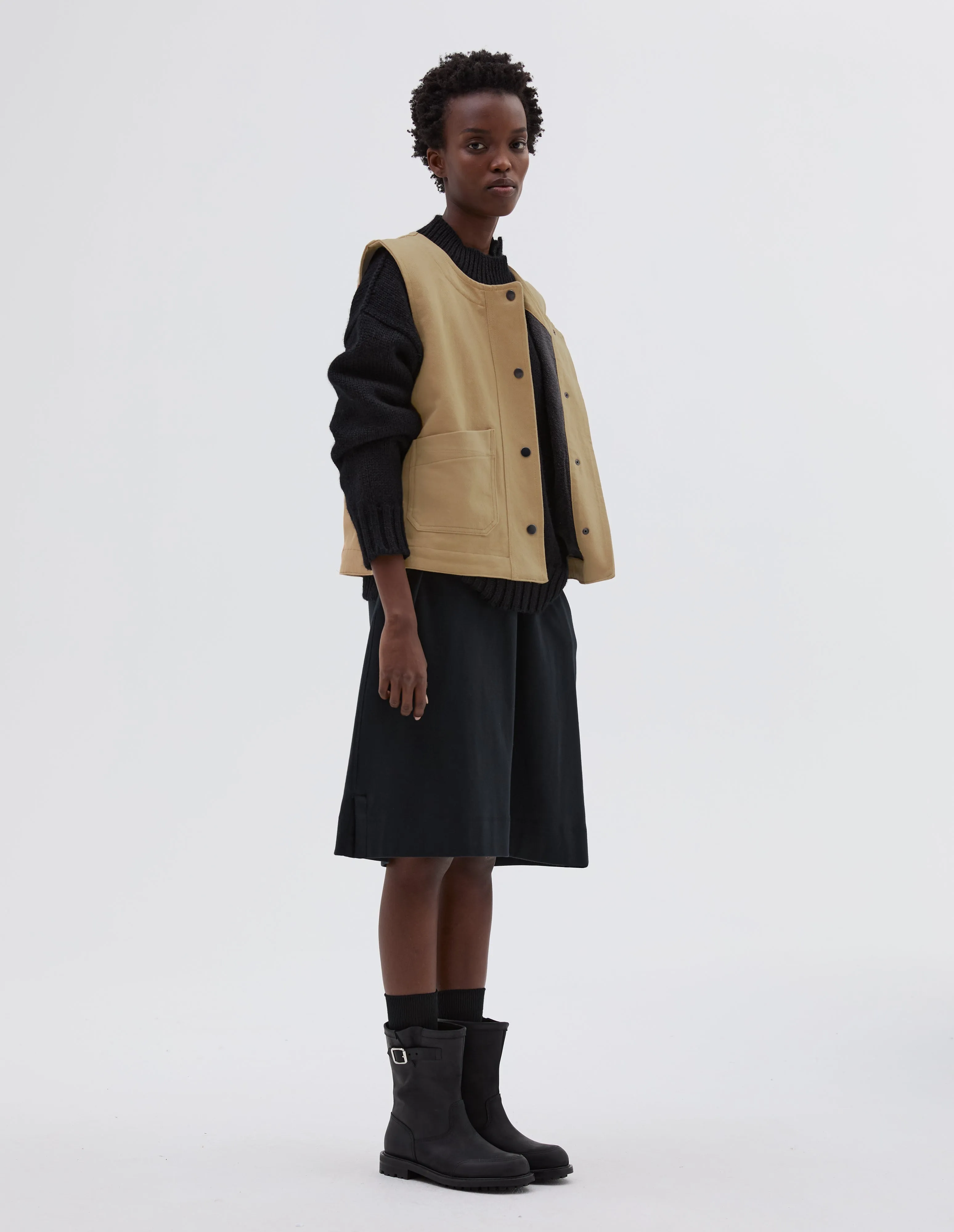 MHL. PATCH POCKET JERKIN | RAISED COTTON DRILL | STONE sold by Margaret Howell product image thumbnail 3