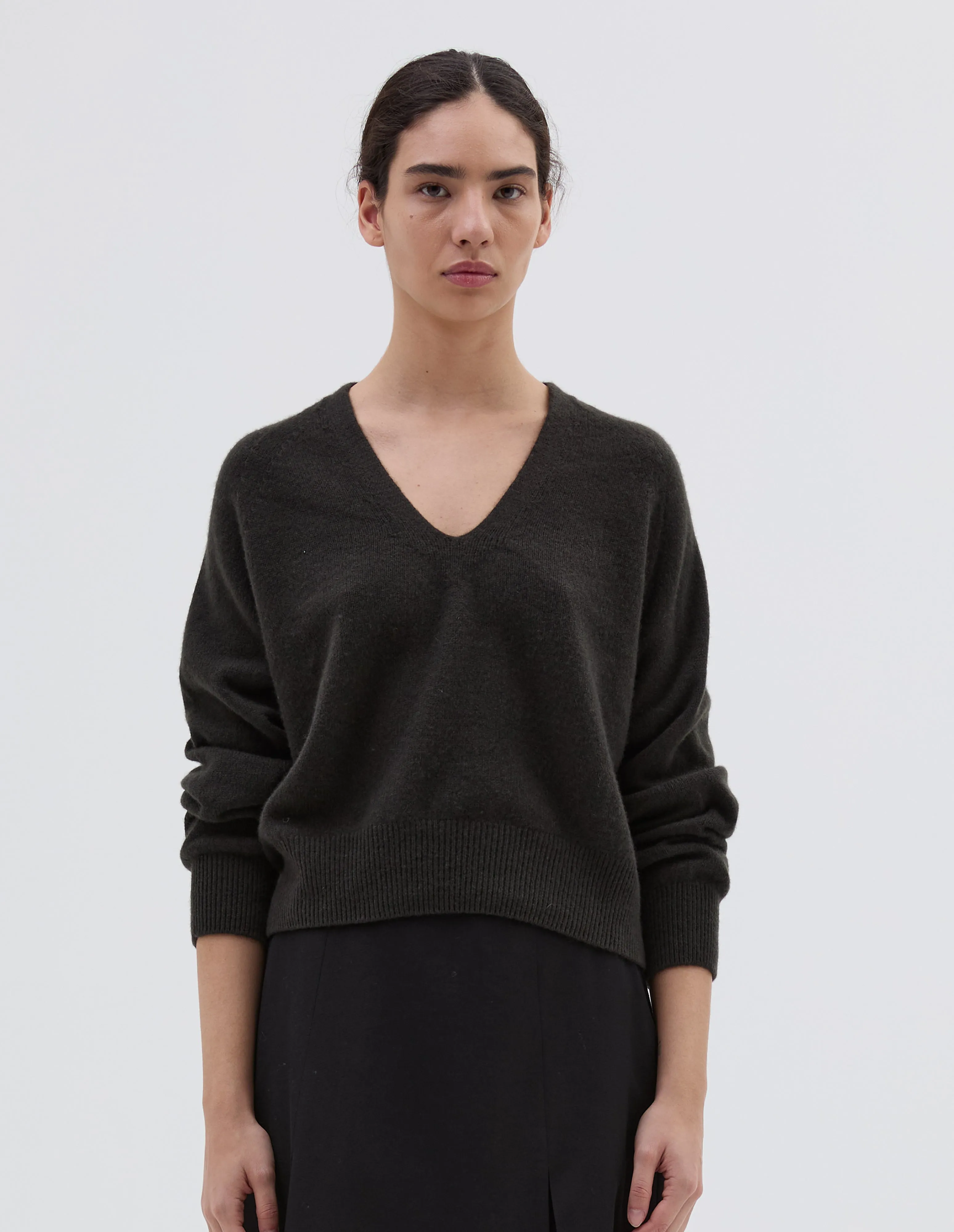 CROPPED V NECK | CASHMERE | ASSAM sold by Margaret Howell