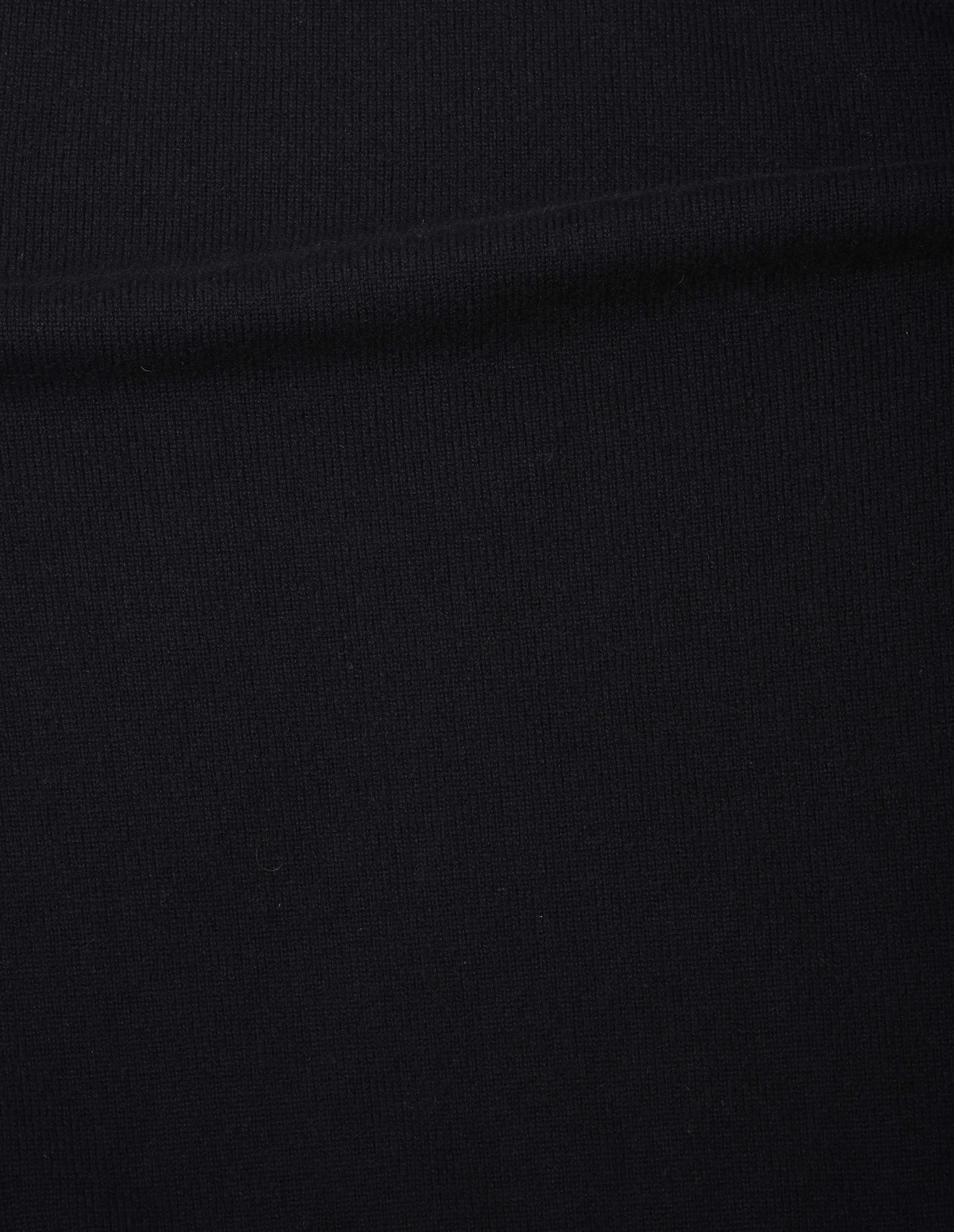 CROPPED SLEEVE TURTLE NECK | CASHMERE | BLACK sold by Margaret Howell product image thumbnail 3