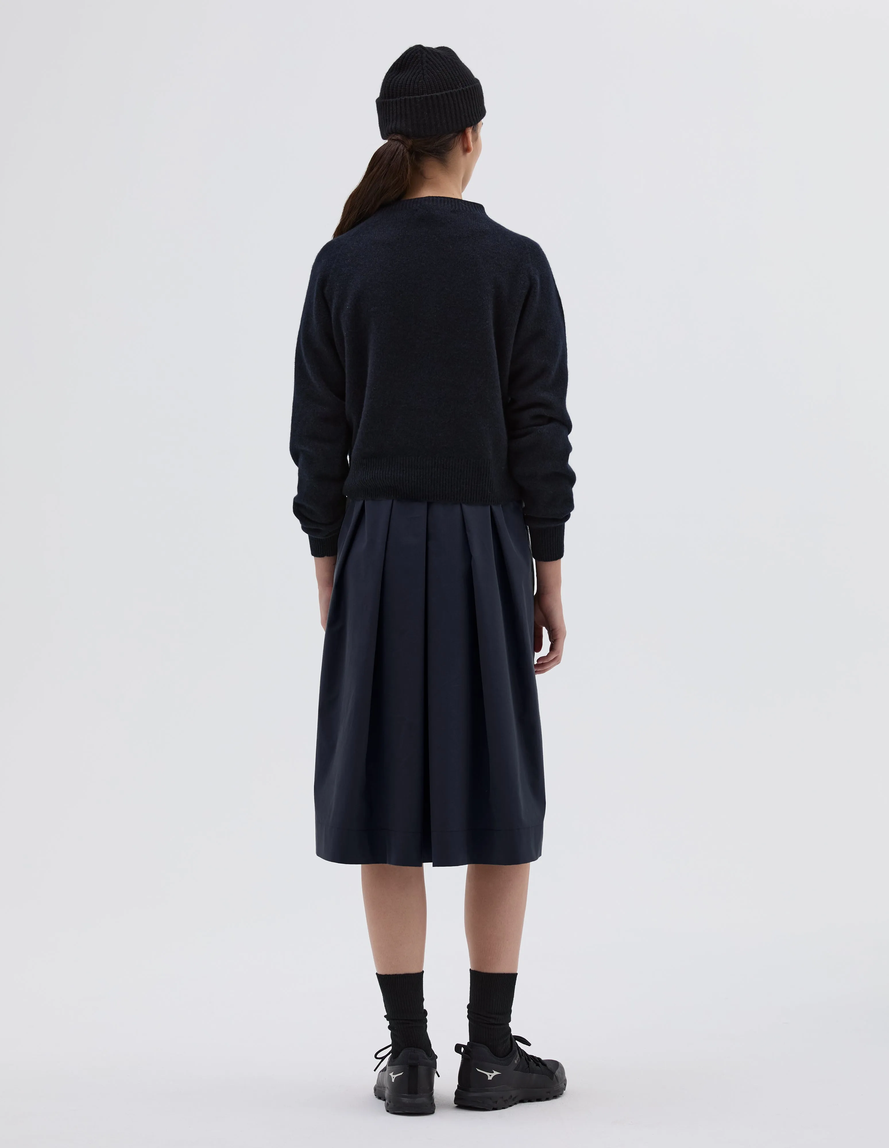 SHORT CLASSIC CREW NECK | CASHMERE TWIST
| DARK NAVY TWIST sold by Margaret Howell product image thumbnail 3