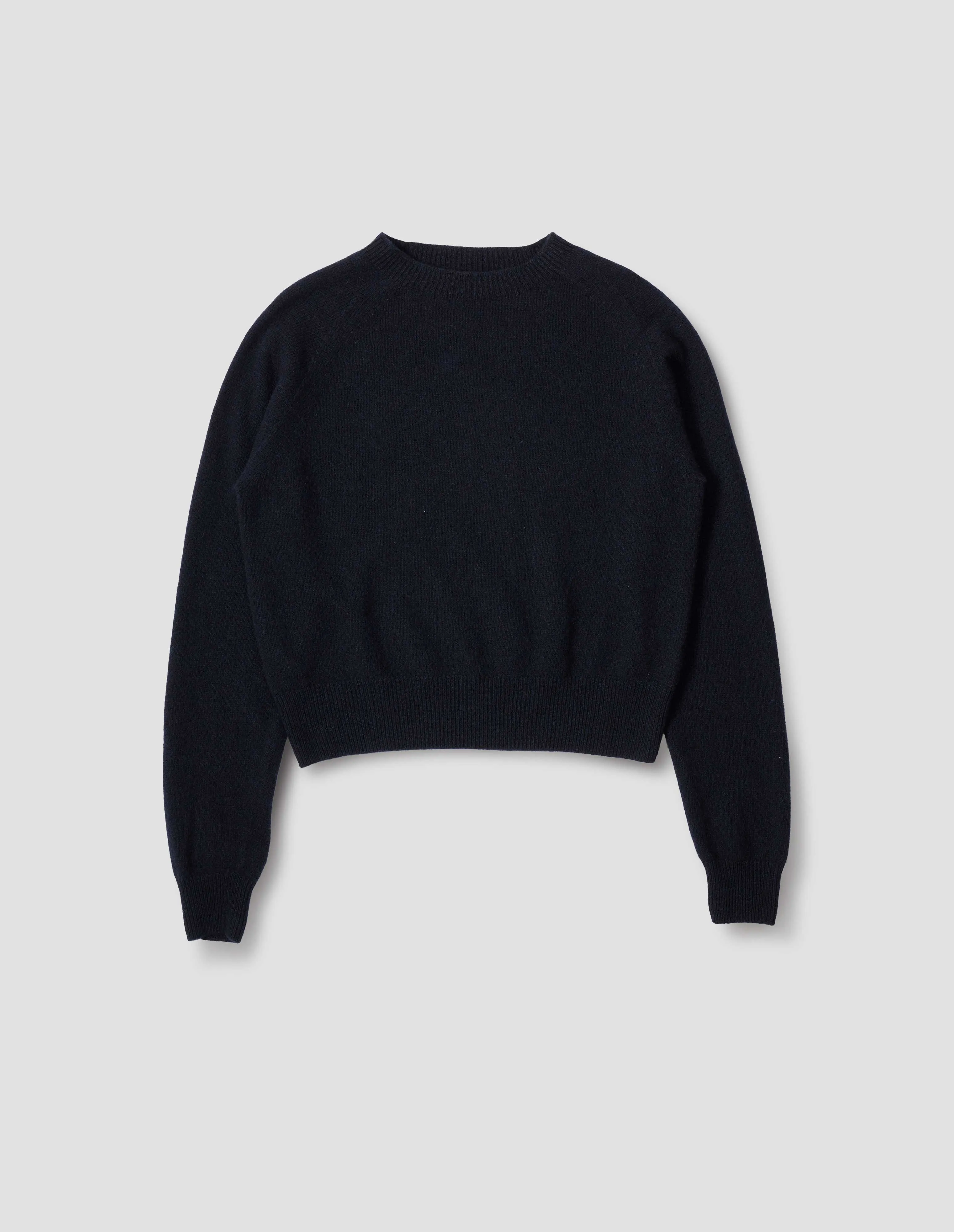 SHORT CLASSIC CREW NECK | CASHMERE TWIST
| DARK NAVY TWIST sold by Margaret Howell product image thumbnail 4