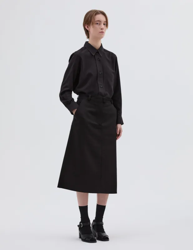 BACK VENT SKIRT | MATT COTTON LINEN
 | BLACK sold by Margaret Howell