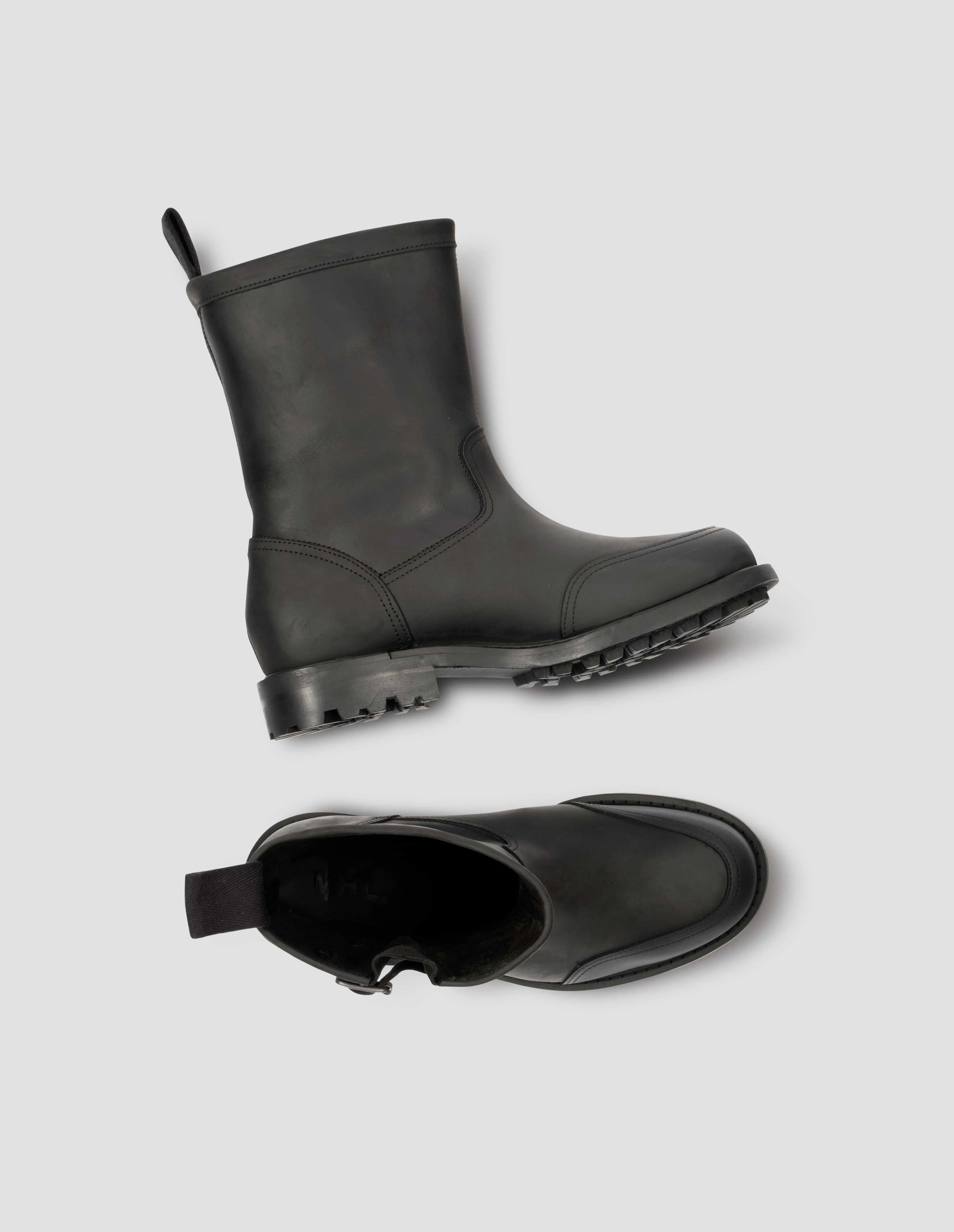 MHL. PULL ON BOOT | LEATHER | BLACK sold by Margaret Howell product image thumbnail 3